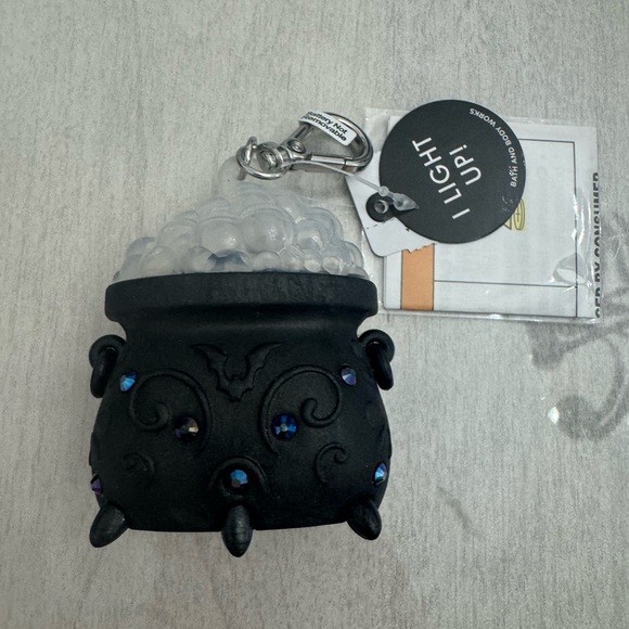 NWT Bath & Body Works Halloween Witch Cauldron Pocketbac Holder - Picture 6 of 9